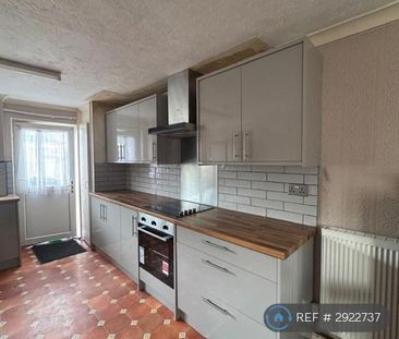 4 bedroom terraced house to rent - Photo 1