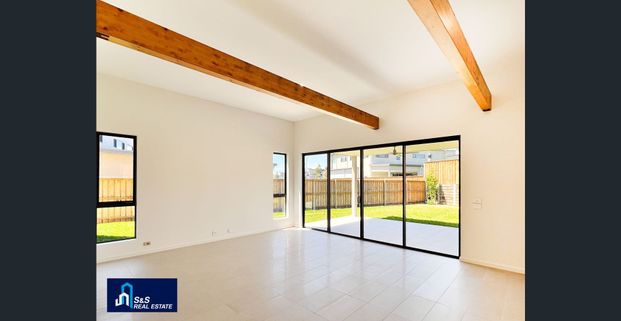 5 Bedroom Family Home - Photo 1