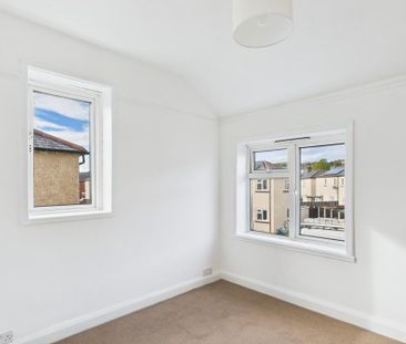 2 bedroom semi-detached house to rent - Photo 5