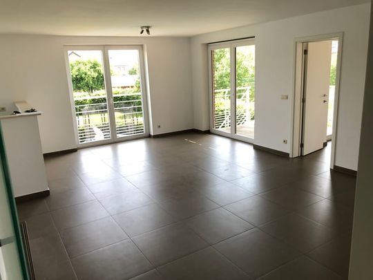 Appartement te huur - Photo 1