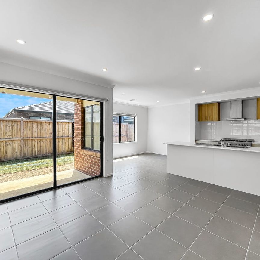 The Perfect Family Home! - Photo 1