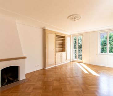 Charming 2-room apartment in the heart of Murten - Photo 1