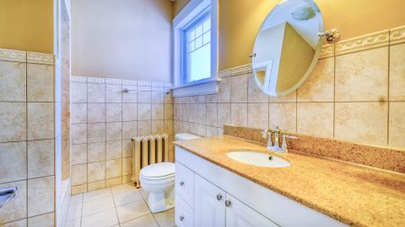 For Lease - 1110 Simcoe Street Unit# Upper #3, Oshawa, Ontario - Photo 5