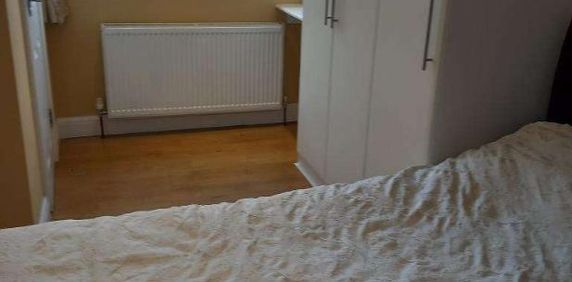 Rodgers Lane, Stoke Poges, Slough, SL2 - Photo 2