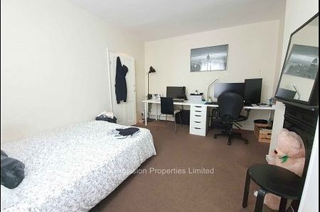 2 Bedroom House Hyde Park Leeds - Photo 5