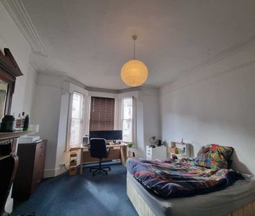 7 Bed Student Accommodation - Photo 6