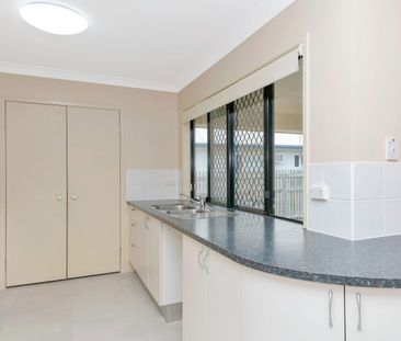 Fantastic Family Home! - Photo 4