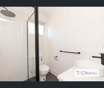 6a Winfield Place, Greenfields, WA 6210 - Photo 1