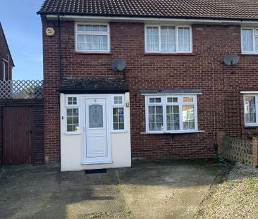 3 bedroom terraced house to rent - Photo 3