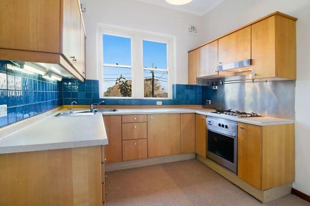 Unit 4/102 Alison Road, - Photo 5