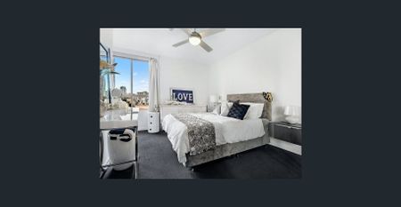 $725 pw - Where the Beach is Your Backyard & the City’s Your Playground - Furnished 2 Bedroom Apartment Available 6 January 2026!! - Photo 3
