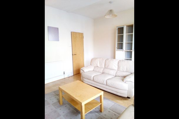 2 Bed Flat, Chesterton Road, CB4 - Photo 1