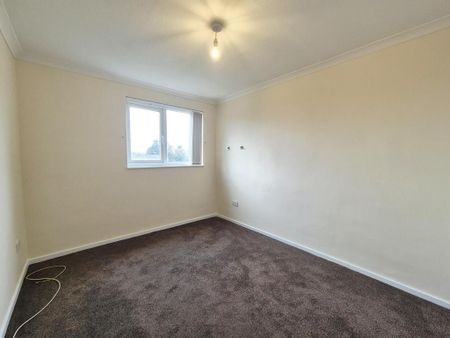 2 bedroom semi-detached house to rent - Photo 5