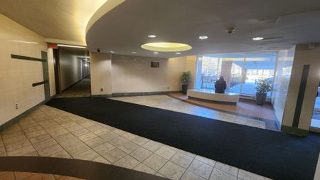 For Lease - 2020 Jasmine Crescent Unit# 1406, Beacon Hill North - South and Area, Ontario - Photo 4