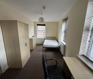 Lawrence Street, York - P1893 - Photo 4