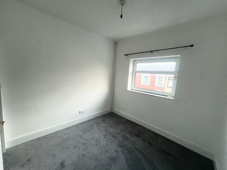 Main Street, Barry - Photo 3