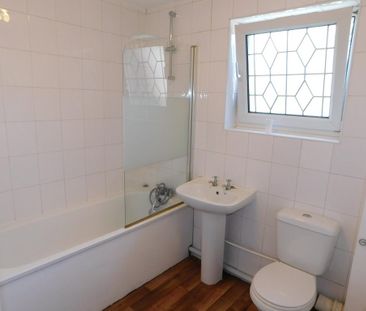 1 bedroom terraced house to rent - Photo 2