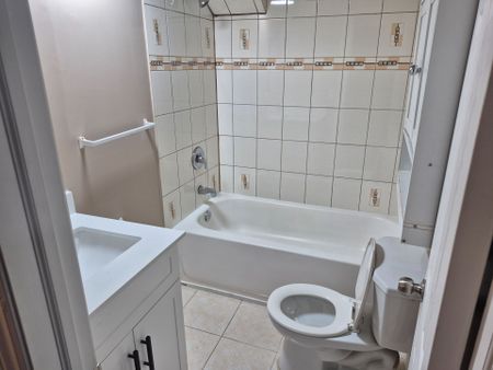 For Lease - 89 Navenby Crescent Unit# BASEMENT, Toronto, Ontario - Photo 5