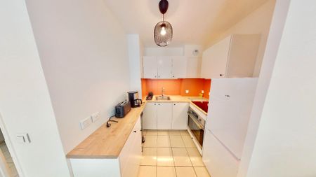 Appartement Villejuif 2 pièce(s) 41 m2 avec Terrasse et Box - Photo 2