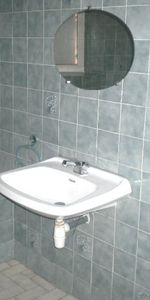 Location Appartement 1 pièce 33m² LE CREUSOT 71200 - Photo 4