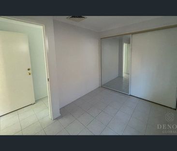 Spacious Five-Bedroom Home in Convenient Campsie Location - Photo 2