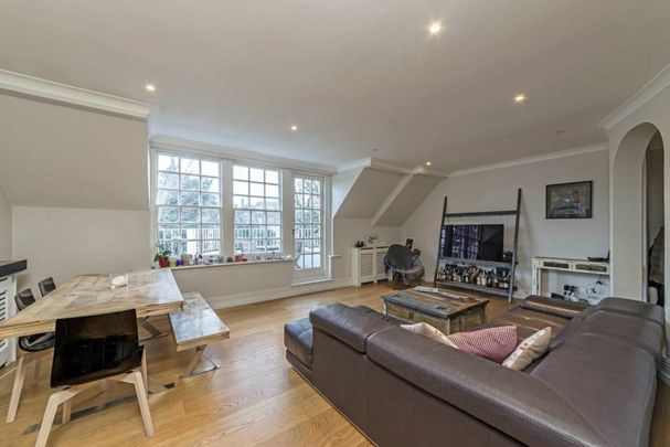 Bracknell Gardens, Hampstead, NW3 - Photo 1