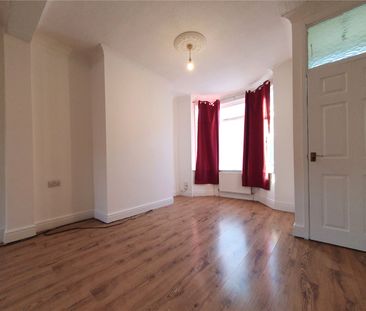 2 bed terraced house to rent in Aire Street, Middlesbrough, TS1 - Photo 5