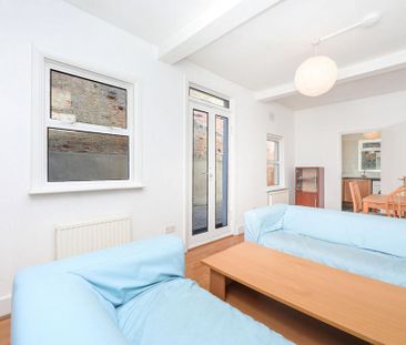 2 bedroom maisonette to rent - Photo 1