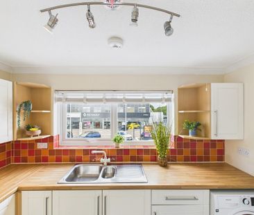 3 bedroom terraced house to rent - Photo 5