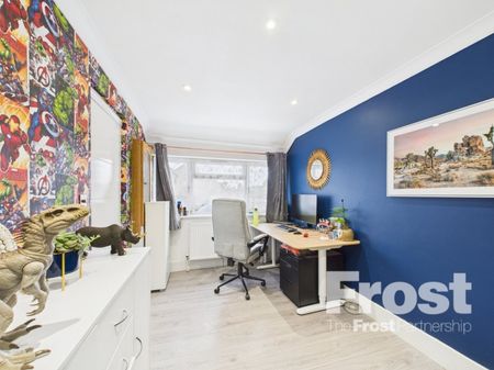 Mansel Close, Slough, Berkshire,SL2 - Photo 4