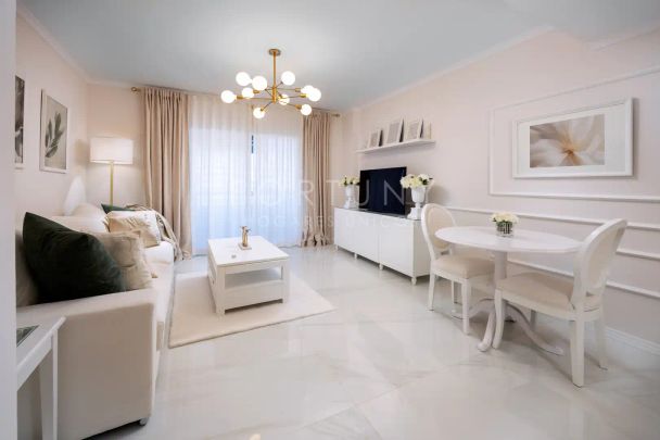 Piso de alquiler en Calle José Saramago, Puerto Banús - Photo 1