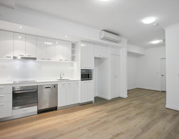 STUNNING 1x1x1 APARTMENT IN THE HEART OF SUBIACO - Photo 1