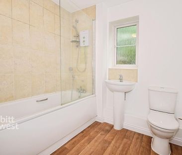 2 bedroom apartment to rent - Photo 6