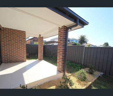 Bright & Spacious Granny Flat - Photo 1