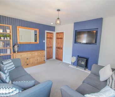 3 bedroom semi-detached house to rent - Photo 2