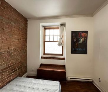 1241 Rue St Marc Montréal (Ville-Marie), QC H3H - Photo 1