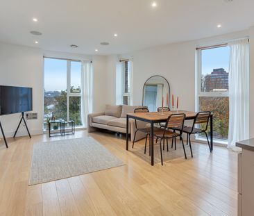 2 Bed Flat, Stockwell Park Walk, SW9 - Photo 2