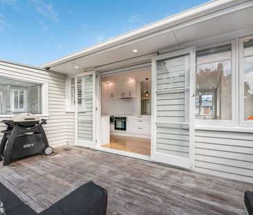 Fabulous Family Home in Good Location - Photo 2