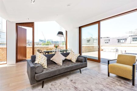 A stunning penthouse apartment in the popular Barts Square - Photo 4