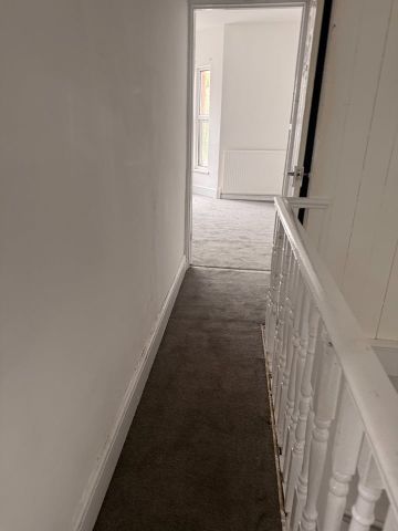 3 Bed Terraced House, Ashburnham Road, LU1 - Photo 4