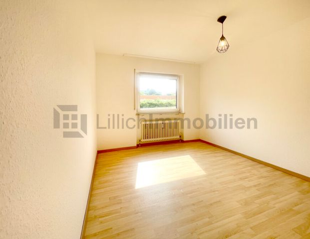 Gut aufgeteilte 2-Zimmer-Wohnung mit EBK und Stellplatz. - Foto 1