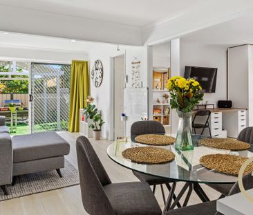 For Rent - Photo 6
