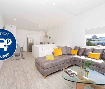 2 bedroom with 2 carpark in Mt Eden - Photo 2