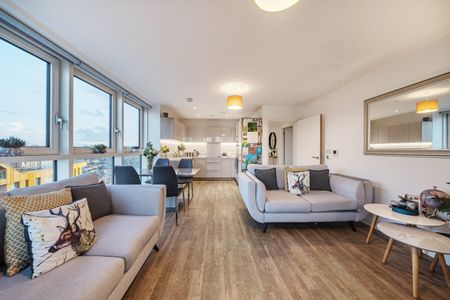 Telegraph Avenue, London, SE10 - Photo 4