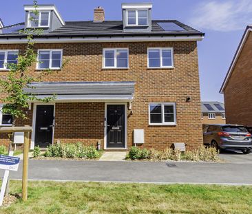 4 bedroom semi-detached house to rent - Photo 6