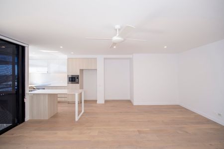 Stunning Apartment in the Heart of Kings Beach! - Photo 5