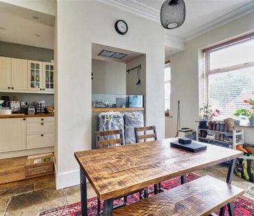 4 bedroom terraced house to rent - Photo 2