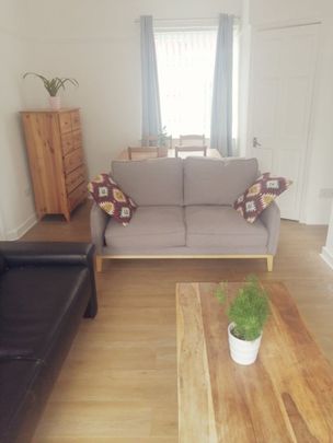 2 Bed End Terrace, Northumberland Street, L8 - Photo 1