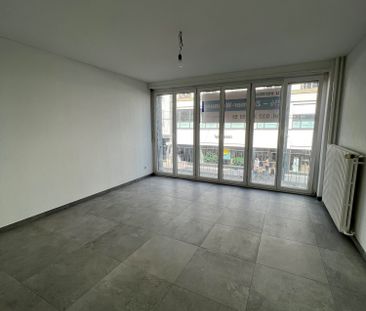 Moderne 2.5-Zimmer-Wohnung an zentraler Lage in Biel - Photo 1