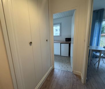 Location Appartement 1 pièce 30m² - Photo 2